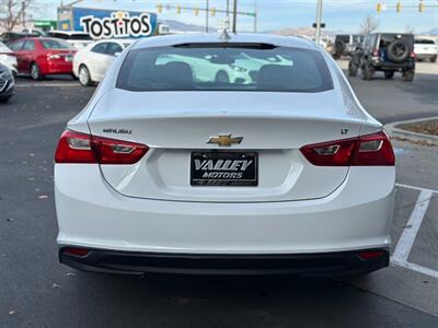 2018 Chevrolet Malibu LT   - Photo 4 - North Logan, UT 84341