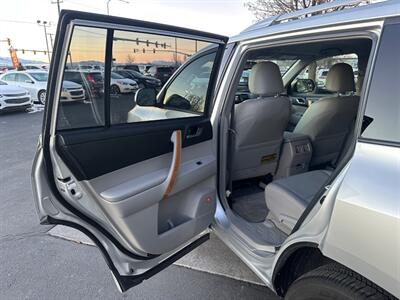 2008 Toyota Highlander Hybrid Limited   - Photo 7 - North Logan, UT 84341