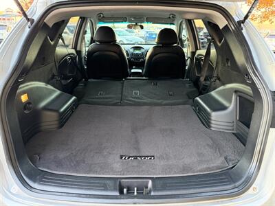 2015 Hyundai TUCSON SE - Photo 6 - North Logan, UT 84341