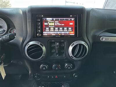 2013 Jeep Wrangler Unlimited Rubicon   - Photo 18 - North Logan, UT 84341