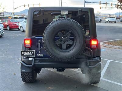 2013 Jeep Wrangler Unlimited Rubicon   - Photo 4 - North Logan, UT 84341