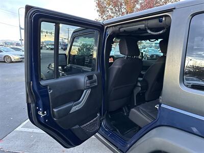 2013 Jeep Wrangler Unlimited Rubicon   - Photo 8 - North Logan, UT 84341