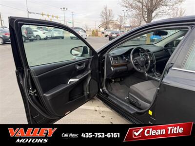 2017 Toyota Camry LE   - Photo 8 - North Logan, UT 84341