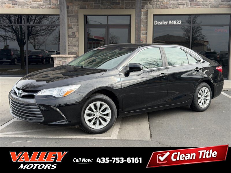 2017 Toyota Camry LE   - Photo 1 - North Logan, UT 84341