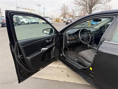 2017 Toyota Camry LE   - Photo 8 - North Logan, UT 84341