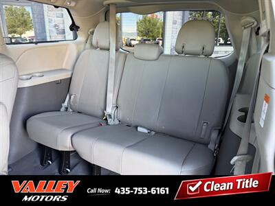 2020 Toyota Sienna XLE 8-Passenger   - Photo 8 - North Logan, UT 84341