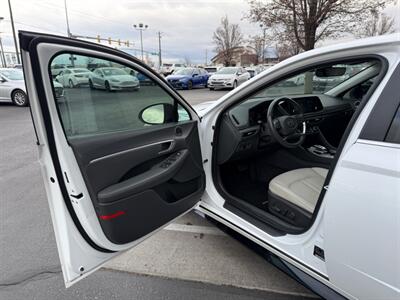 2020 Hyundai SONATA SEL Premium Pkg  W/Convenience Pkg - Photo 8 - North Logan, UT 84341