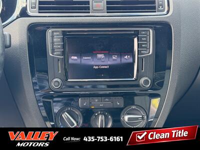 2016 Volkswagen Jetta 1.8T Sport - Photo 13 - North Logan, UT 84341