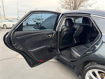 2015 Toyota Avalon Limited - Photo 6 - North Logan, UT 84341