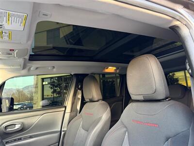 2019 Jeep Renegade Trailhawk   - Photo 11 - North Logan, UT 84341