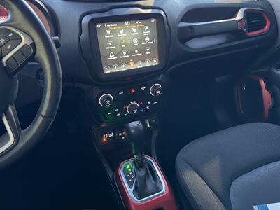 2019 Jeep Renegade Trailhawk   - Photo 18 - North Logan, UT 84341