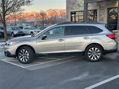 2017 Subaru Outback 2.5i Limited   - Photo 2 - North Logan, UT 84341