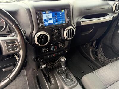 2011 Jeep Wrangler Unlimited Rubicon   - Photo 14 - North Logan, UT 84341