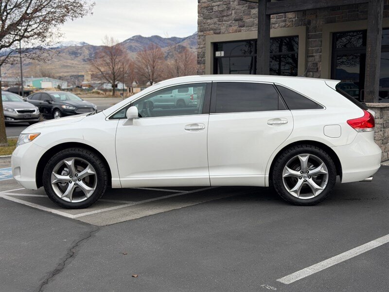 2010 Toyota Venza AWD V6  