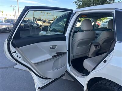2010 Toyota Venza AWD V6   - Photo 7 - North Logan, UT 84341