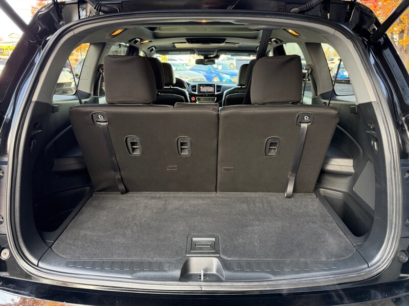 2016 Honda Pilot Elite photo 4