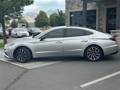 2020 Hyundai SONATA SEL Plus   - Photo 2 - North Logan, UT 84341