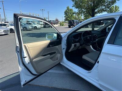 2014 Honda Accord EX-L   - Photo 8 - North Logan, UT 84341
