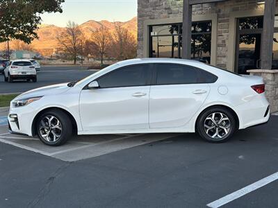 2021 Kia Forte LXS   - Photo 2 - North Logan, UT 84341