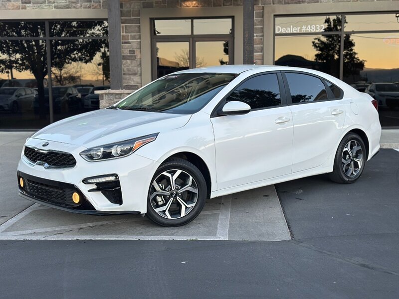 2021 Kia Forte LXS   - Photo 1 - North Logan, UT 84341