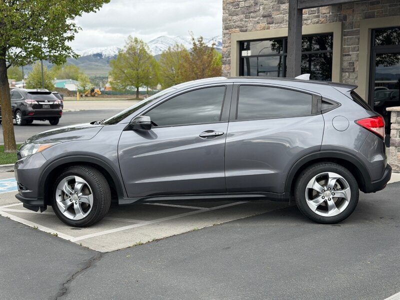 2017 Honda HR-V EX  