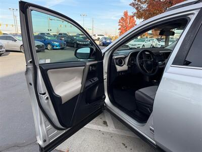 2015 Toyota RAV4 XLE - Photo 10 - North Logan, UT 84341