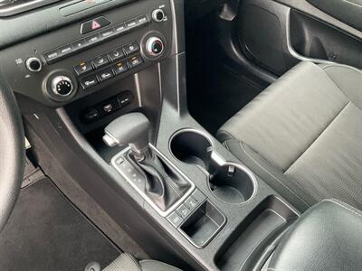 2020 Kia Sportage LX   - Photo 14 - North Logan, UT 84341