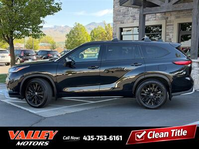 2023 Toyota Highlander XSE   - Photo 2 - North Logan, UT 84341