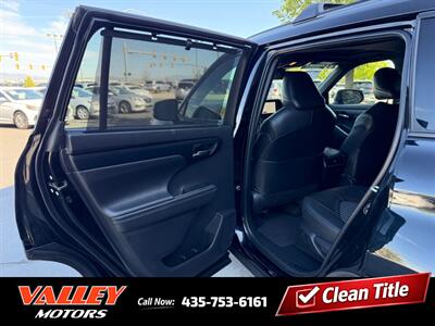 2023 Toyota Highlander XSE   - Photo 8 - North Logan, UT 84341