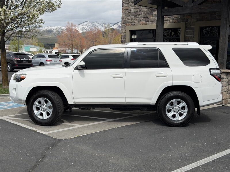 2017 Toyota 4Runner SR5  