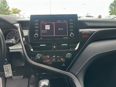 2021 Toyota Camry SE   - Photo 11 - North Logan, UT 84341