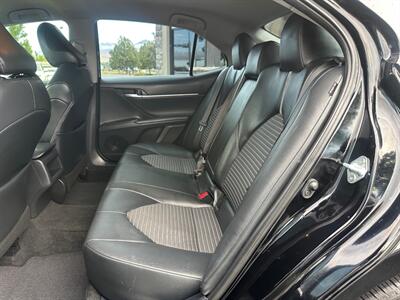 2021 Toyota Camry SE   - Photo 5 - North Logan, UT 84341