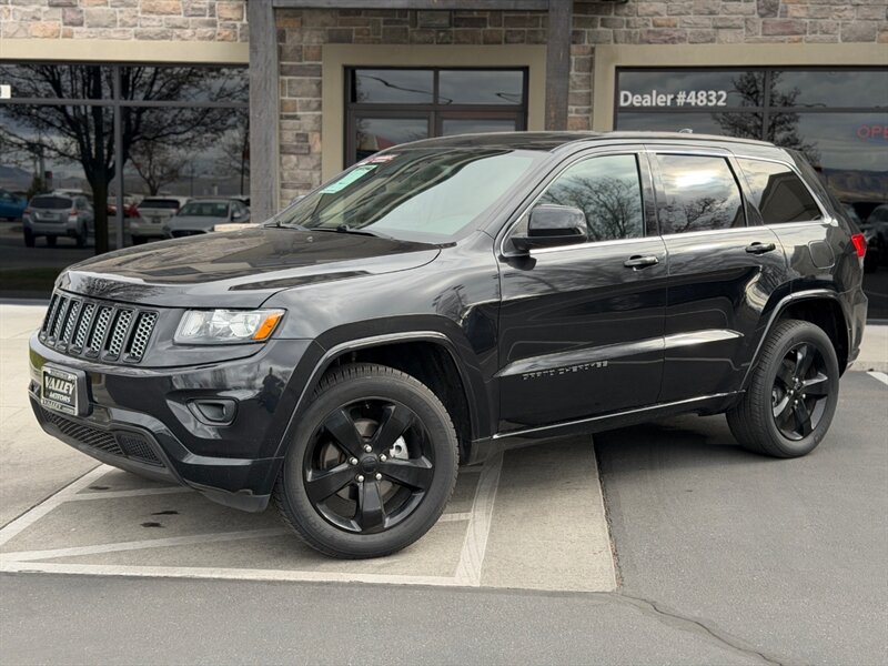 2015 Jeep Grand Cherokee Altitude   - Photo 1 - North Logan, UT 84341