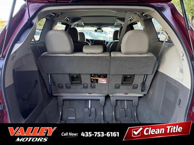 2019 Toyota Sienna XLE 8-Passenger   - Photo 5 - North Logan, UT 84341