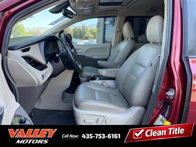 2019 Toyota Sienna XLE 8-Passenger   - Photo 10 - North Logan, UT 84341