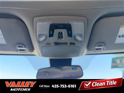 2019 Toyota Sienna XLE 8-Passenger   - Photo 18 - North Logan, UT 84341