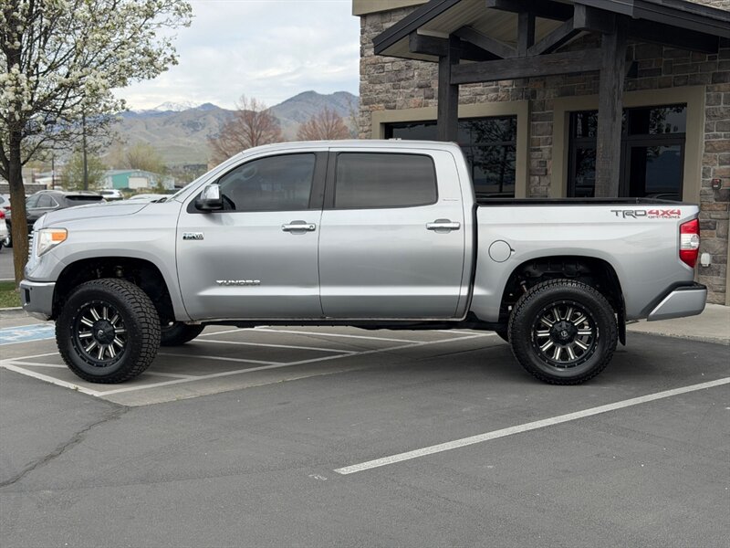 2017 Toyota Tundra Limited  