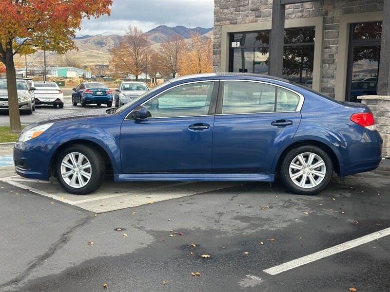 2011 Subaru Legacy 2.5i Premium  