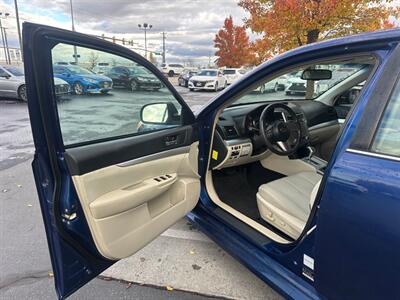 2011 Subaru Legacy 2.5i Premium - Photo 8 - North Logan, UT 84341