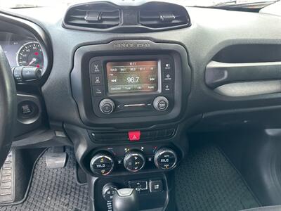 2015 Jeep Renegade Trailhawk   - Photo 12 - North Logan, UT 84341