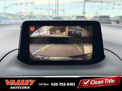 2018 Mazda MAZDA3 Touring   - Photo 15 - North Logan, UT 84341