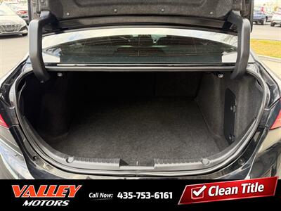 2018 Mazda MAZDA3 Touring   - Photo 5 - North Logan, UT 84341