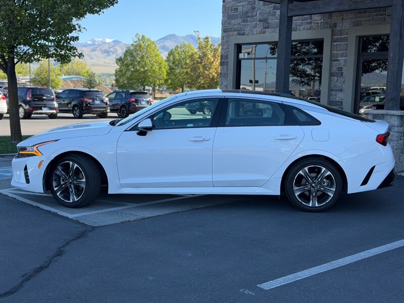 2021 Kia K5 EX  