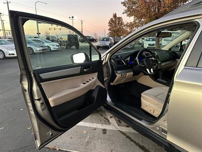 2016 Subaru Outback 2.5i Premium   - Photo 9 - North Logan, UT 84341