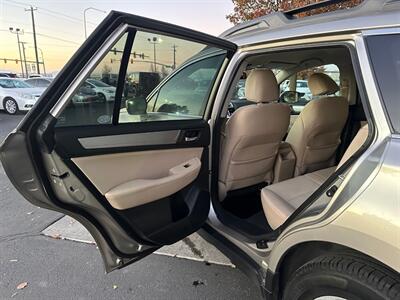 2016 Subaru Outback 2.5i Premium   - Photo 7 - North Logan, UT 84341