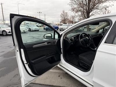 2020 Ford Fusion SE - Photo 8 - North Logan, UT 84341