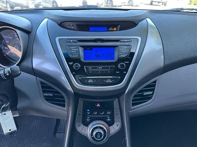 2013 Hyundai Elantra Limited   - Photo 15 - North Logan, UT 84341