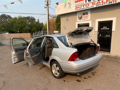 2004 Ford Focus ZTS   - Photo 11 - Portland, OR 97211