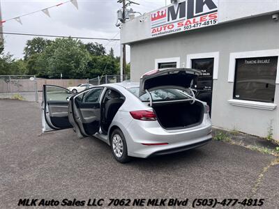 2017 Hyundai ELANTRA SE   - Photo 11 - Portland, OR 97211