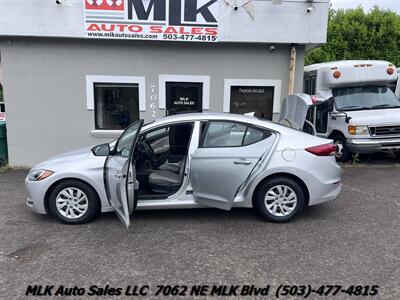 2017 Hyundai ELANTRA SE   - Photo 10 - Portland, OR 97211